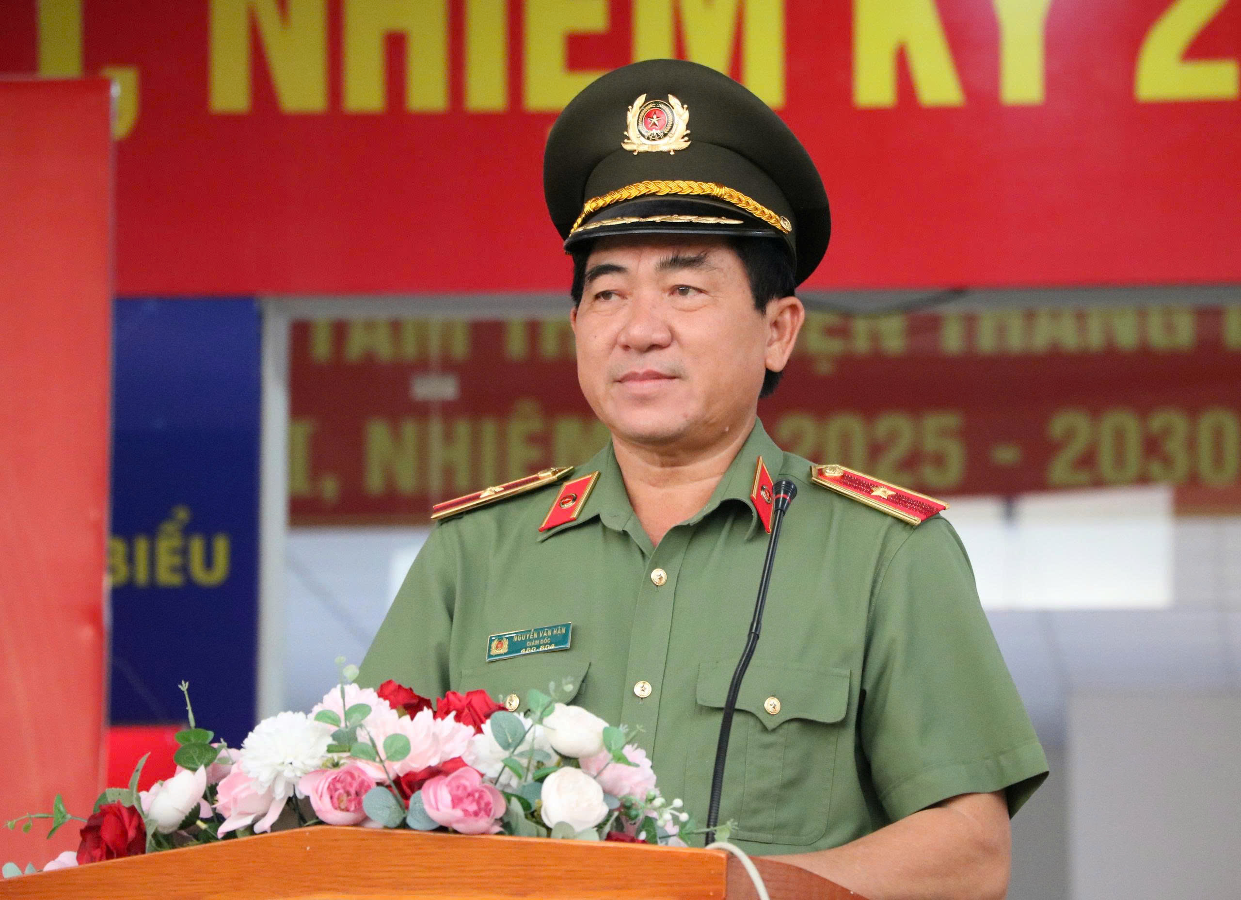 Xả súng hàng loạt ở Nam Phi, 12 người thiệt mạng 111